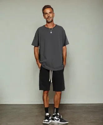Wholesale 180g 100% Pure Cotton Unisex T-Shirt Solid Color Custom Printed Logo Sublimation Workwear for Men Sportswear