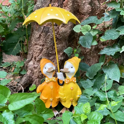 Cute Duck Resin Handicrafts Cartoon Figurines Dolls Resin Figurines Animal Handicrafts Home Decoration Gift Garden Ornament