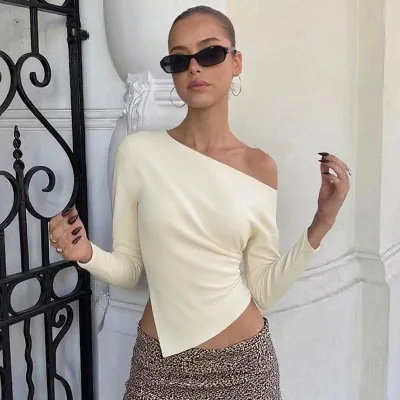Sexy Strapless Pleated New Party Looks Top Female Streetwear Fashion Slim Slit Long Sleeve Pullover Top Women Casual Top