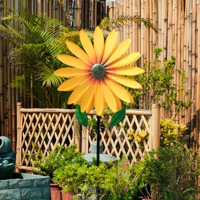 Hot Selling Garden Decoration 3D Wind Spinners with Metal Large Garden Stake Decorative Wrought Iron  Wind Spinner for Lawn