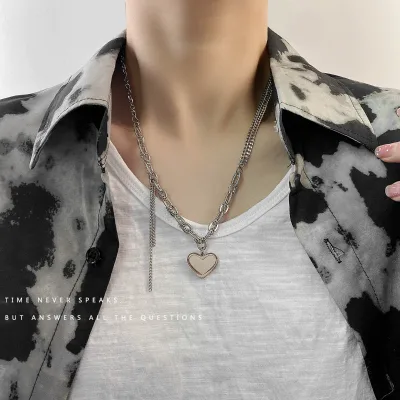 Niche Design and love Pendant Titanium Steel Necklace for Women Ins Cold Style Versatile Retro Internet Celebrity Collarbone