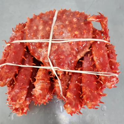 FROZEN WHOLE COOKED KING CRAB