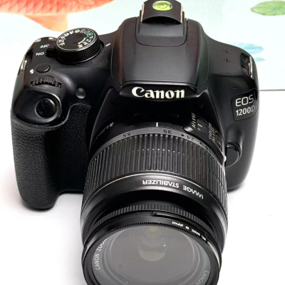 Low Price Used Canons 1200D Camera Set Beginner Digital Camera