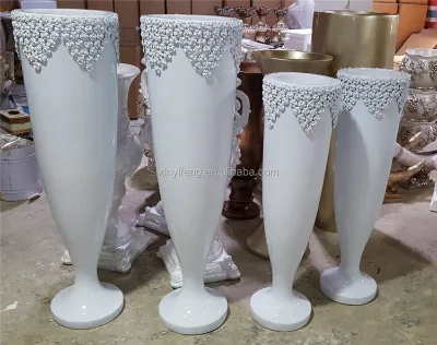 Craft Resin Vase Art Resin Flower Moon Cup Vase Carving Vase for Wholesale Factory