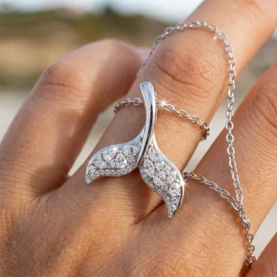 Summer New Design Shorea 925 Sterling Silver Trendy Gift Jewelry Women Sparkle Mermaid Shape Full Moissanite Pendant Necklace