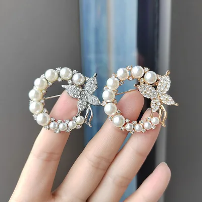French Style Zinc Alloy Cute Design Gold Plated Pearl Brooches Decorate Coats and Collars butterfly Brooch