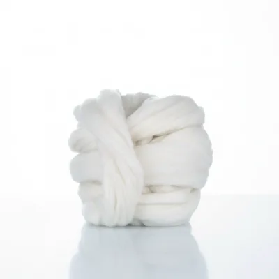 Wholesale RWS Scoured Merino Sheep Wool Tops Natural Worsted Combed Merino Wool Fiber From Hebei for Yarn Spinning