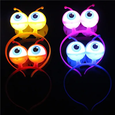 LED Flashing Alien Antenna Headband Light Big Eyeball Martian Space Head Boppers for Halloween Neon Party PP Factory Price