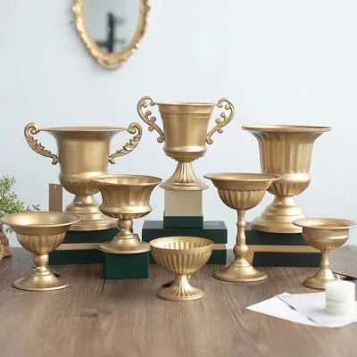 European-style Handmade Iron Art Golden Flower Pot Wholesale Vintage Wedding Decoration Dry Flower Vase Ornament Rust Resistant