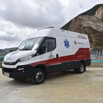 Excellent Quality New Diesel Ambulance Vehicle Daily Laminar Flow Negative Pressure Technology Professional Ambulance Car High