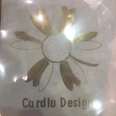 Wholesale Custom UV Print Appliques Factory Price Hot Fix Adhesive hang Tag Metal logo Design Sequin Patches for Tshirt