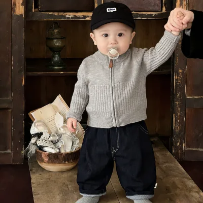 Early Spring Boy Baby Stand Collar Acrylic Sweater Set Autumn Childrens Lazy Style Zipper Knitted Shirt Jeans Two-Piece Set