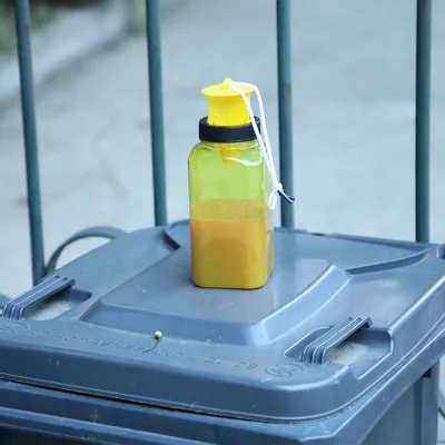 Gardens Patios and Refuse Areas Hang or Stand Non-toxic Fly Catcher Bait Bottle Trap
