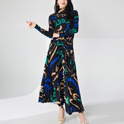 High-end Miyake Pleated Women Suit Spring New Fashion Printed T-shirt and Pleated Skirt 2 Piece Set Women Clothes Manufacturer