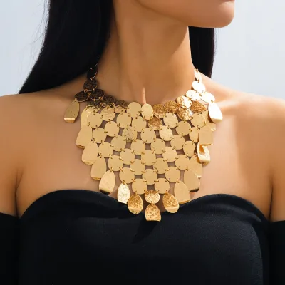 European and American Gold Geometric Metal Exaggerated Necklace, Retro Fashion Party Accessory Necklace