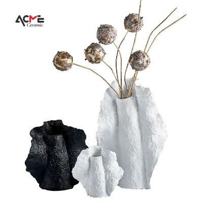 2022 New Style Factory Hot Sale Black Bud Vase Modern Art Flower Textured Ceramic Vase for Other Home Decor