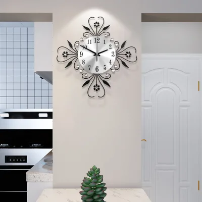 Iron Clock Wall Clock Living Room Fashionable and Simple Decoration Silent Home Use Internet Famous Clock