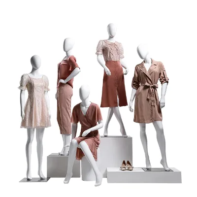 Boutique Garment Shop Woman Mannequin Clothing Store Fiberglass Female Mannequin With Base and Wheels