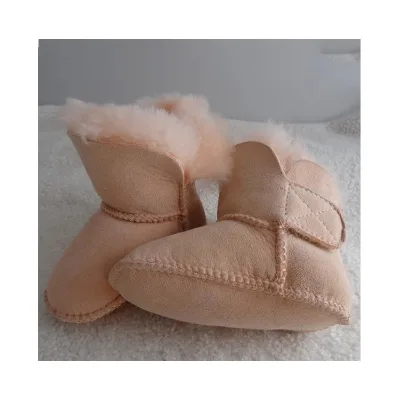 Sample Support Soft Fleece Inner Baby Sheepskin Leather Shoes for Winter