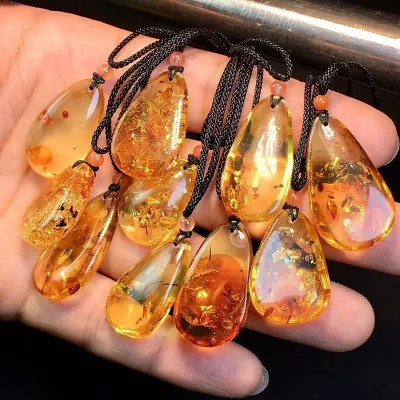 Crystal Spiritual GemStone Jewelry with Rope Natural Carving Quartz Freeform Crystals Amber Pendants for Healing Gift