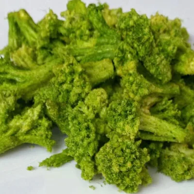 Hot Sale Dried Vegetables Vacuum Natural Dehydrated Broccoli Wholesale Prices Fried Broccoli Chips