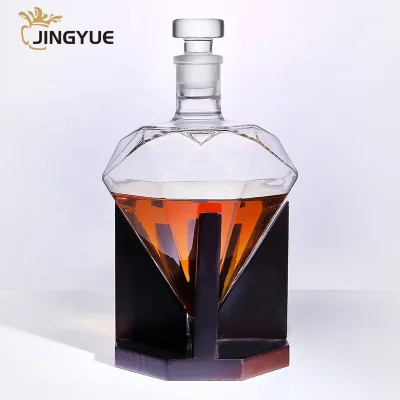 Custom Logo Unique Hand Blown 850ml High Borosilicate Glass Clear Diamond Shaped Whiskey Decanter for Whisky Liquor
