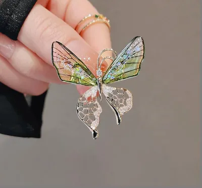 Fashion Colorful Crystal Rhinestone Butterfly Brooches Women Brooch Pins Jewelry Clothing Accessories Anti Slip Clothing Buckle