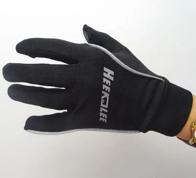 Wear Comfortable, Breathable and Customizable Riding Gloves