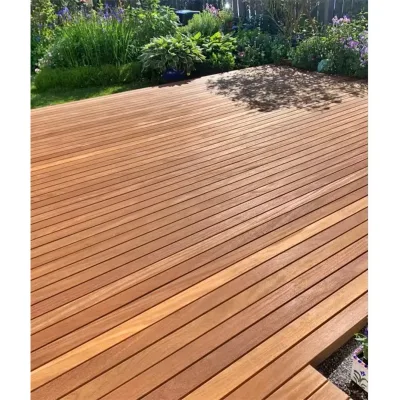 Eco Friendly Thermal Insulated Wooden Flooring Red Oak Oak Precise Thickness Anti Bending Stable Performance for Restaurant