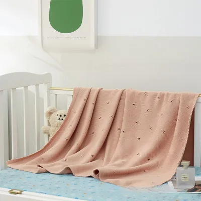 Custom Wholesale Soft Cotton Four Season Newborn Baby Receiving & Swaddling Blanket 80x100cm Anti-Static Anti-Pilling