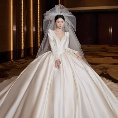 Bridal Wedding Gown Bridal Dresses Satin Luxury Princess Long Sleeves Bride Dress Sexy V Neck