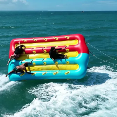 Factory Price Customized Multi-Person Inflatable Water Towable Boat Durable PVC Floating Sofa Tube for Sea Water Sports
