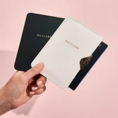 Personalised Pu Leather Waterproof Anti-Theft Lady Passport Case Travel Gift Family Blanks Custom Logo Cover