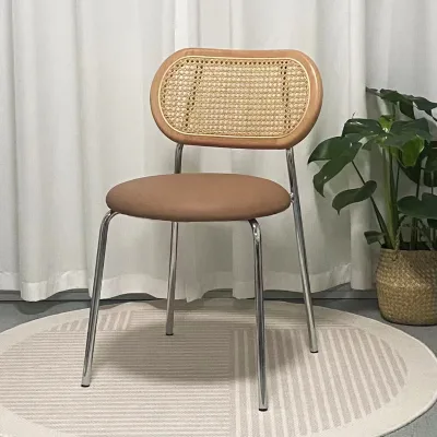 Customized Modern White Solid Wood Kitchen Chair Colorful Restaurant and Event Plastic Dining Chair Home Furniture