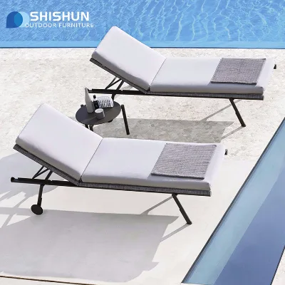 Hot Selling Modern Design Metal Outdoor Sofabed with Wheels Waterproof Sunbed Furniture for Living Room Hotel & Courtyard Use