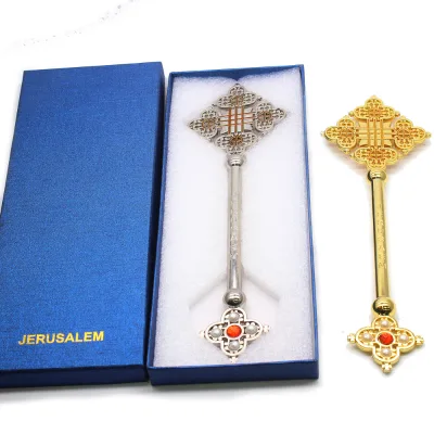 Religious Orthodox Ritual Father's Hand Holding 3D Casting Durable Cross Jerusalem Zinc Alloy Metal Gold Plated Religious Gift