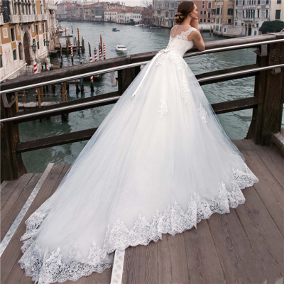 Brand New Bride Dress Wedding Dresses Long Traditional V-Neck Wedding Dresses with Low Price