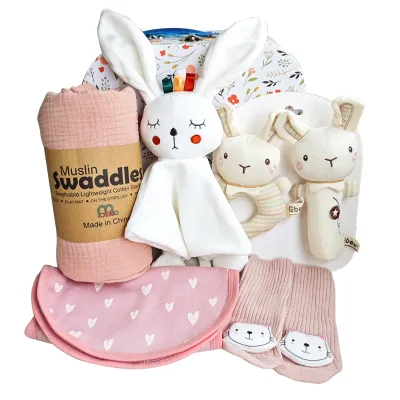 6pcs/set 2025 New Arrival Newborn Shower Gift Set Baby Blanket Hairbrush Teething Rattle Towel Pregnancy Women Gift Set