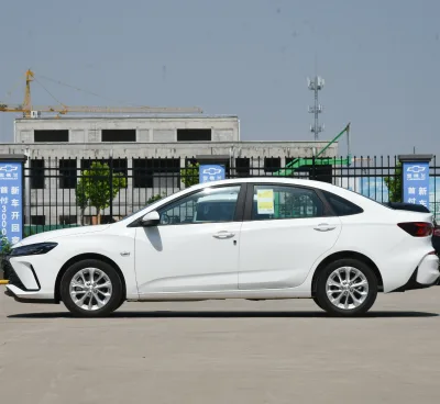 2020-2025 China Gas/Petrol New Sedan Chevrolet Monza Hot Sale with Turbo Engine Left Steering Rear Camera Metal Roof Rack