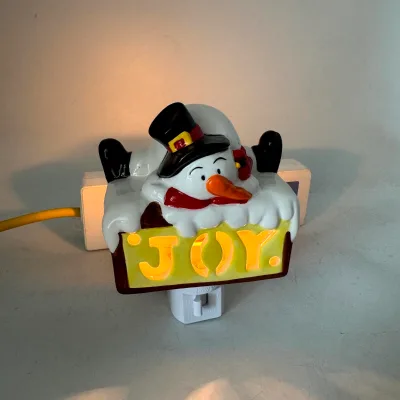 Direct Plug 360 Degree Rotation Handpainted Ceramic Snowman Night Light