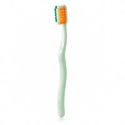 Popular Comfortable Grip Medium Firm Manual Toothbrush for Home Oral Hygiene and Everyday Teeth Cleaning Care
