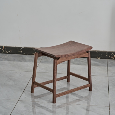 Solid Wood Frame Modern Simple New Chinese Style Comfortable Solid Wood Good Stability and Durability Has a Beautiful Meaning