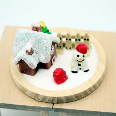 1:12Dollhouse Mini Miniature New Style Christmas Snowhouse Snowman Tree Ornaments and Christmas Decorations