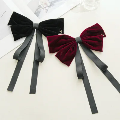 School-style elegant hair clips, suitable for youthful and beautiful ladies and girls.