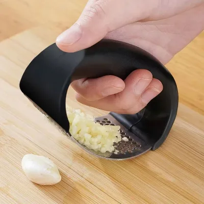 Stainless Steel Garlic Press Crusher Manual Garlic Chopper Garlic Chopping Tools Fruits and Vegetables Kitchen Gadget