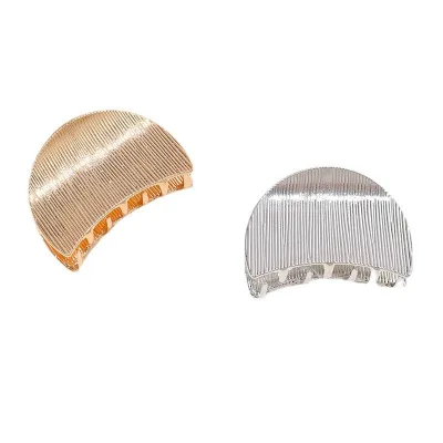 Fashionable Metal Striped Crescent Shaped Hair Clip for Women Simple Gold Silver Plated Shark Clip Hair Accessory