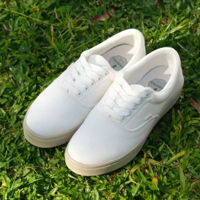 Verified suppliers for wholesale-white-women-canvas-sneakers