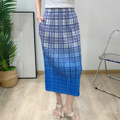 2025 Summer New Breathable Eco-Friendly Casual Pleated Slim Fashionable Blue Striped Printed Checkered Natural Waist Skirt