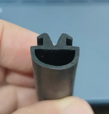 Aluminum Rubber Gasket Automatic Drop Down Door Bottom Rubber Seal Strip