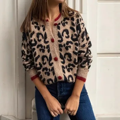 Fashion New Trend Collision Colour Leopard Print Round Neck Loose Versatile Knitted Cardigan for Daily Street Styling